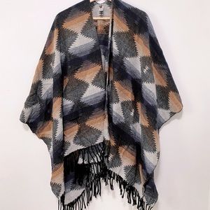 Ardene Poncho